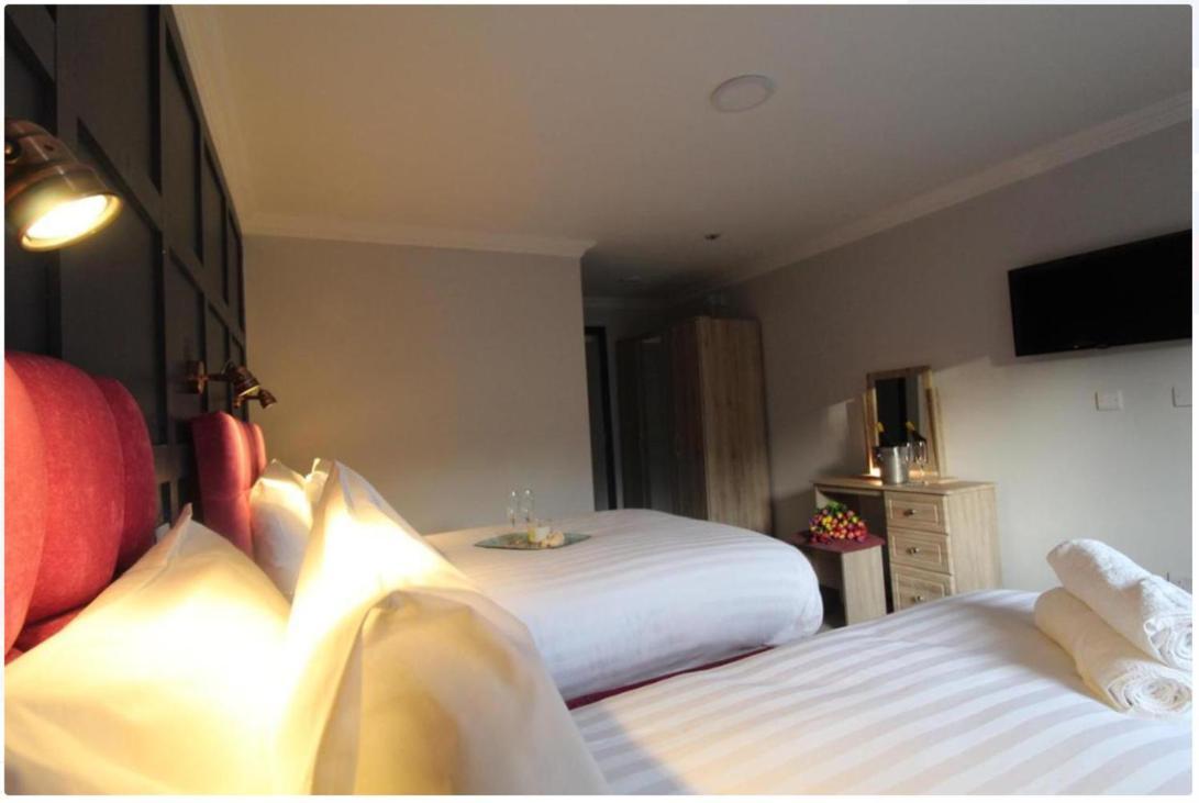 The Dutch Tulip Hotel Mallow Exterior foto